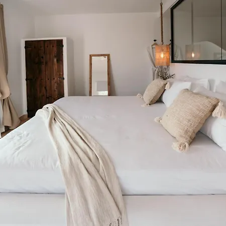 Hearts & Bed & Breakfast