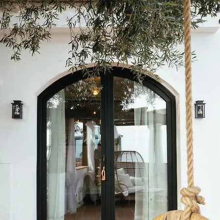 Bed & Breakfast Hearts & 4*