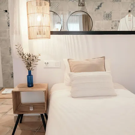 Hearts & Bed & Breakfast Mijas