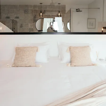 Hearts & Bed & Breakfast