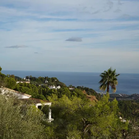 Bed & Breakfast Hearts & Mijas